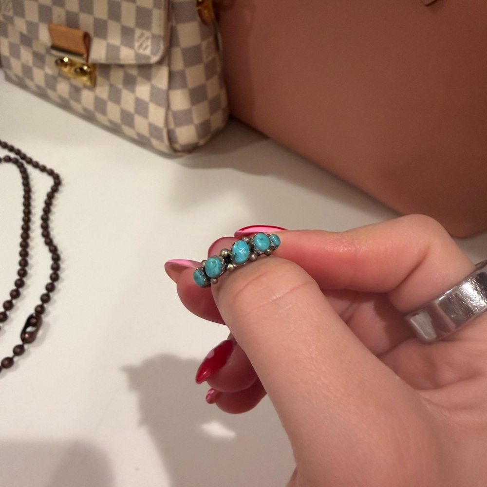 Elegant Turquoise Stone Ring